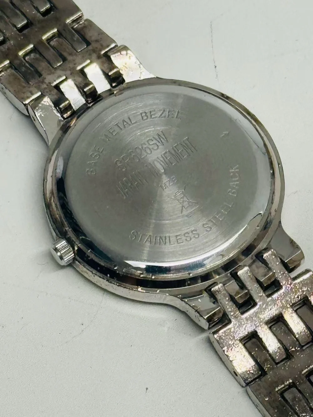 Vintage Gruen Black Dial Quartz Men’s Dress Watch 37mm New Battery Runs